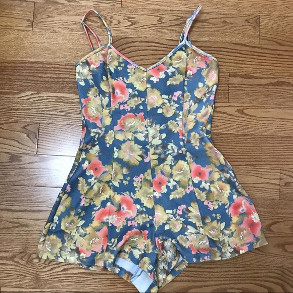 AMERICAN RAG BOW BACK FLORAL ROMPER - Picture 8 of 9